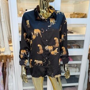 UMGEE Chiffon Black Button Up Collar Shirt Blouse Top Gold Leopard Print Size S